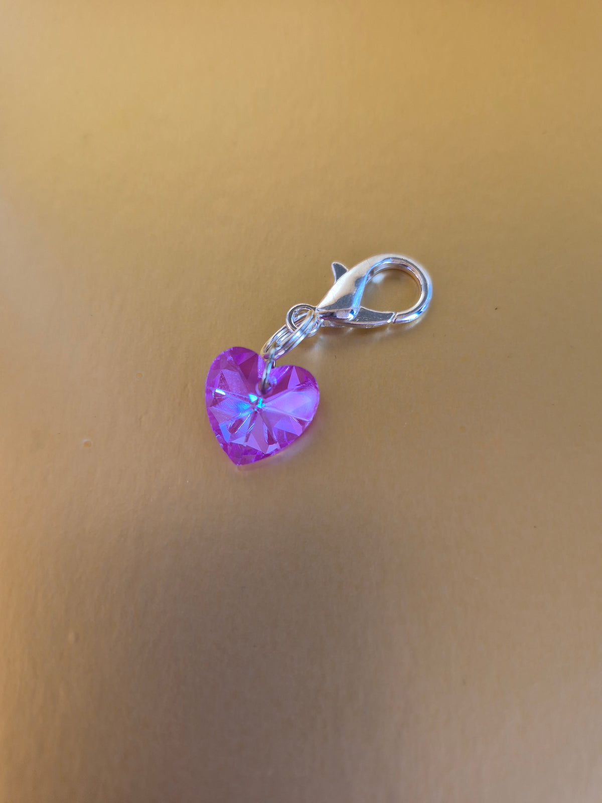Pink crystal heart set for young owner and puppy