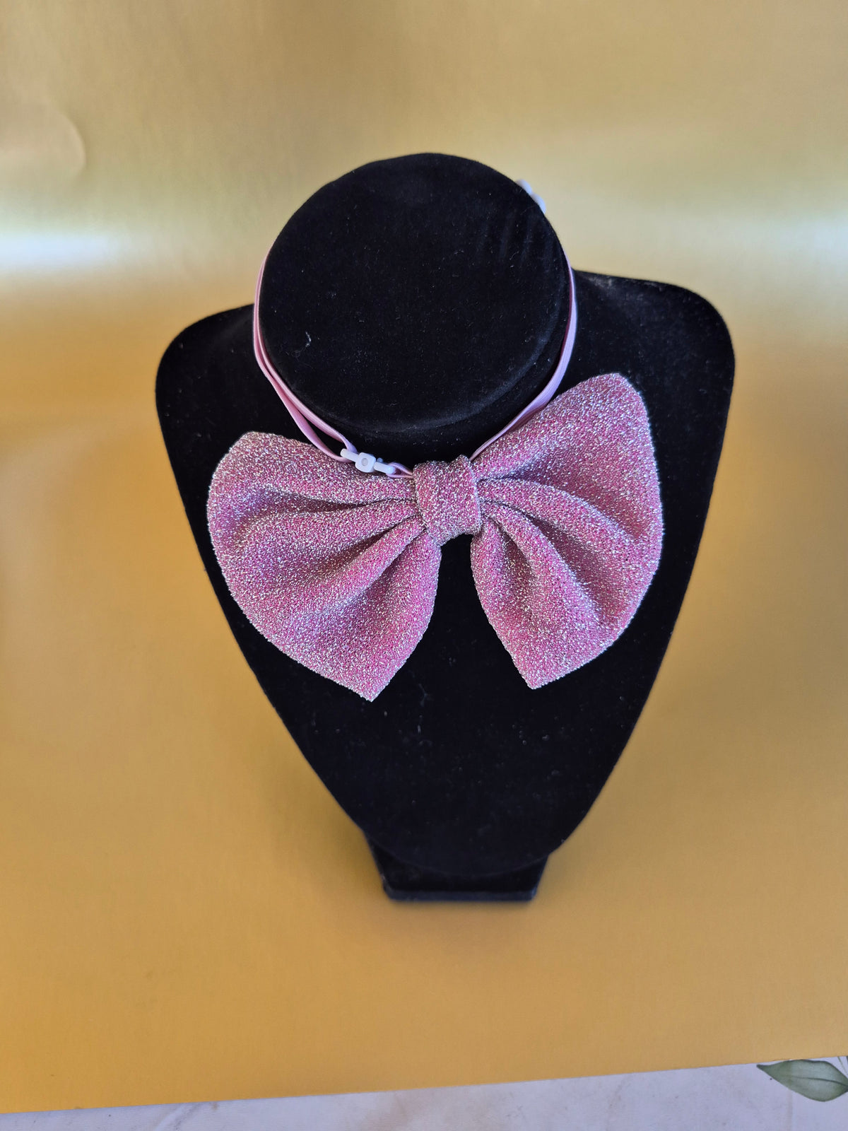 Light pink stand up dog bow